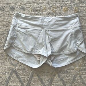 Lululemon Speed Up shorts - 2.5 in Low rise